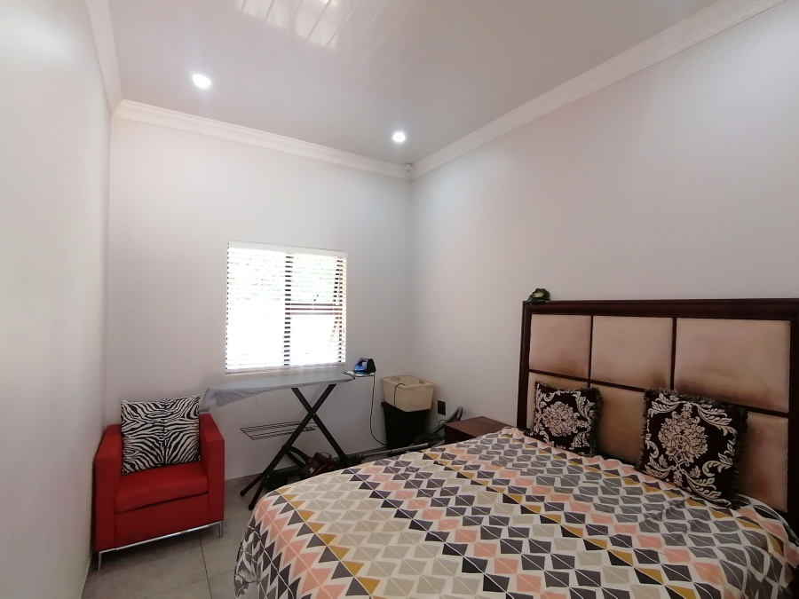 6 Bedroom Property for Sale in Wilkoppies North West